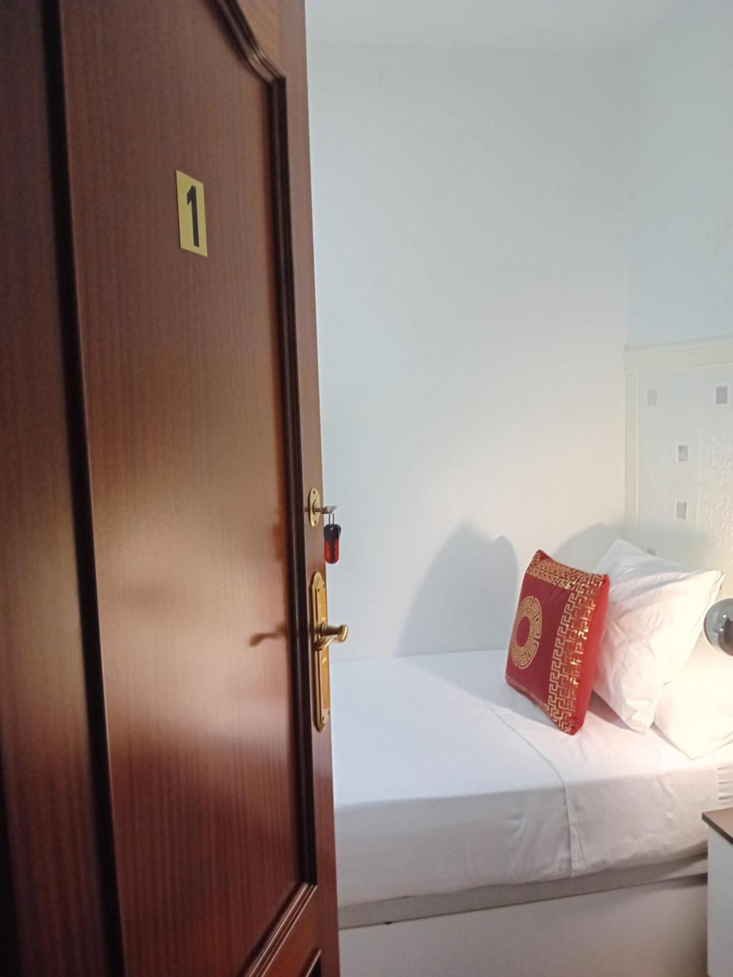 Apartamento Compartido Excelente Ubicacion El Prat de Llobregat Exterior photo